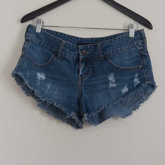 Jean shorts - Picture 3 of 7